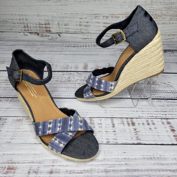 TOMS Open Toe Wedge Heel Espadrille Sandals Denim Blue and Tie Dye | 7.5 - Picture 2 of 9